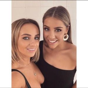 Meet your Posher, Alexandra